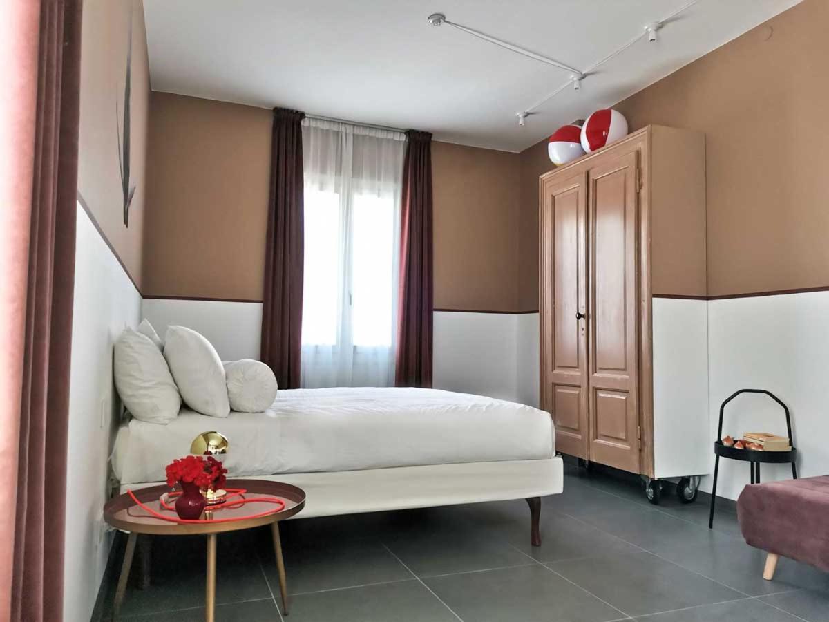 Casa Sebina - Your Design Home On The Lake - 3 Bathrooms 3 Bedrooms Desenzano del Garda Ngoại thất bức ảnh